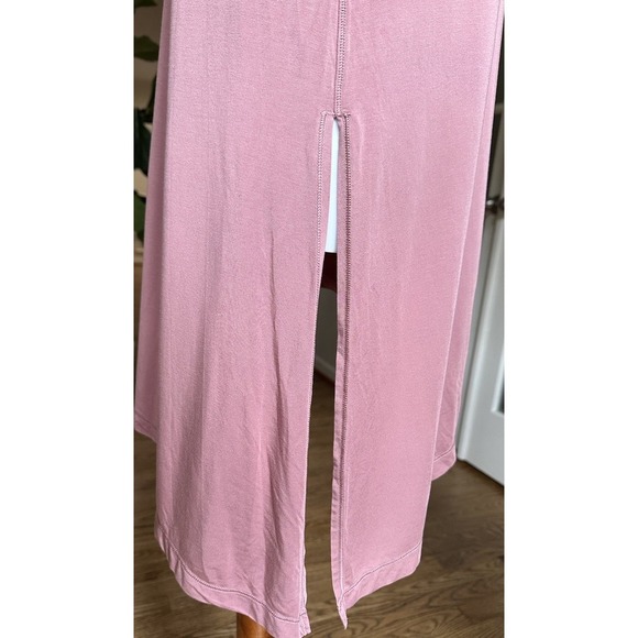 Lululemon Tunic Shirt Pink V-Neck Short Sleeve Side Slit Size 10 (Tag Missing) - Picture 7 of 7